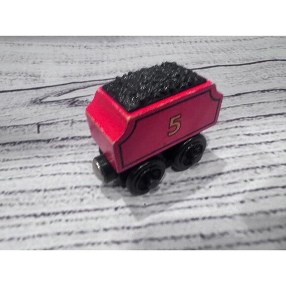 Vintage Thomas & Friends Wooden Railway #5 James' Tender - Picture 1 of 4